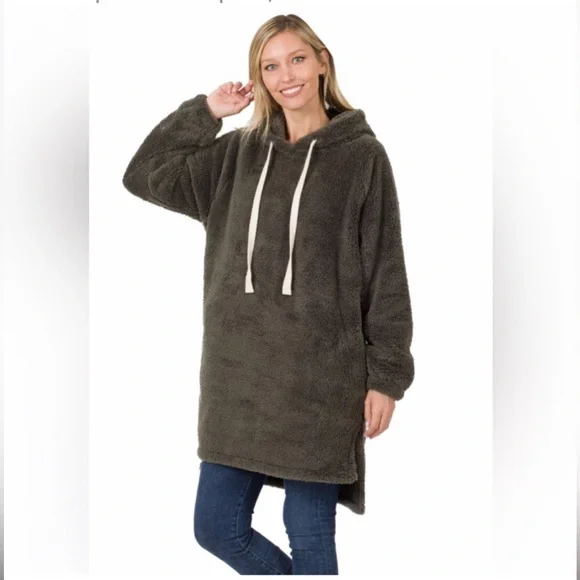 Zenana Hooded Faux Fur Pullover with High- Low Hem Fleece Hoodie - Picture 2 of 4